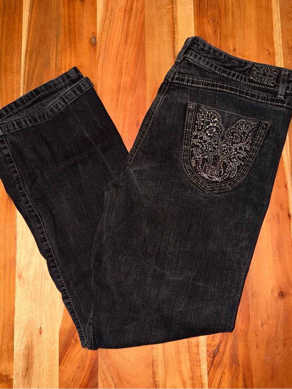 Bandolino Women’s Black Bootcut Jeans size 12 Made In Jordan   #529